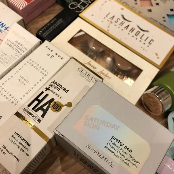 New Makeup bundle Random - Picture 6 of 10